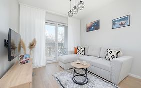 Bright Apartment Park Lotników Near Tauron Arena Kraków by Noclegi Renters